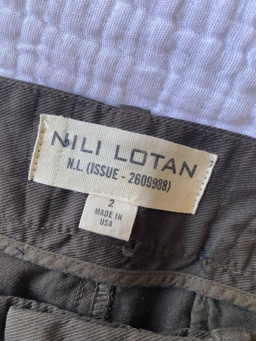 Nili Lotan | East Hampton Pant in Brown - Picture 10 of 15